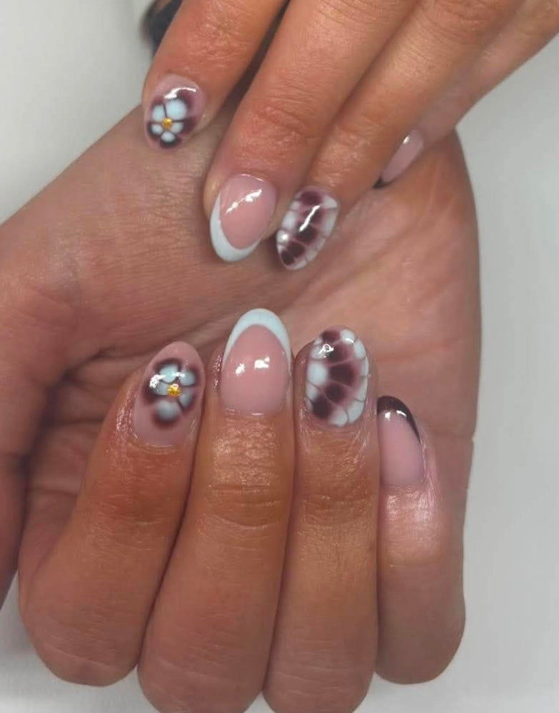 Blue_nails.jpg